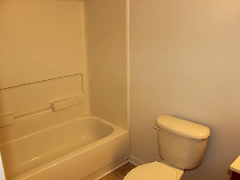 Cascades Pointe — Photo 15