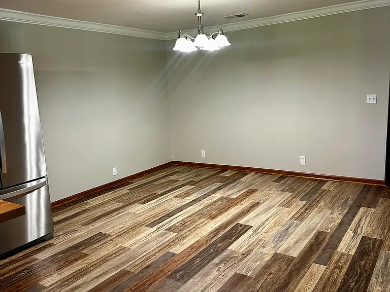 8100 E Mount Hope Rd — Photo 15