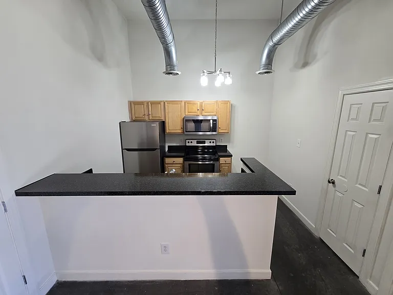 302 Goshen St #106 — Photo 11