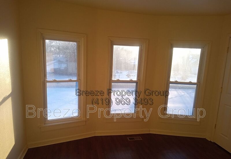 1st image of 1909 N Superior St