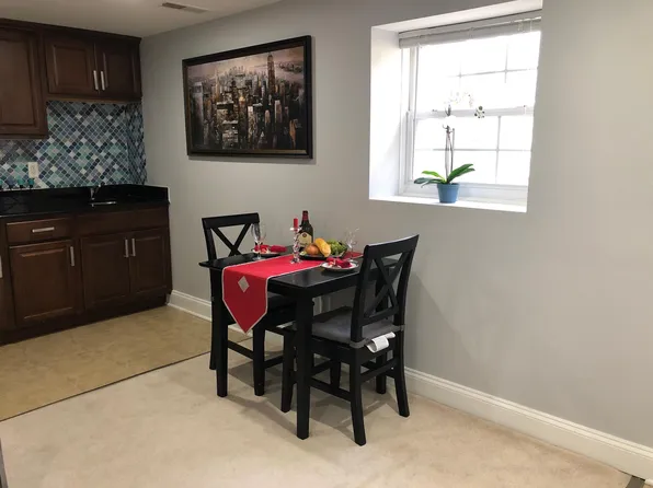 9203 Cedarcrest Dr #A, Bethesda, MD 20814