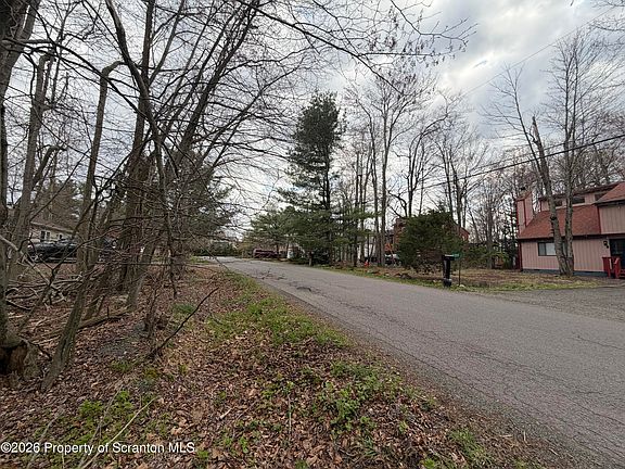 4th image of 5328 Ledgewood Dr #363