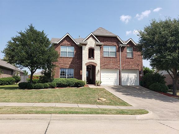 2nd image of 1215 W Collins Cir