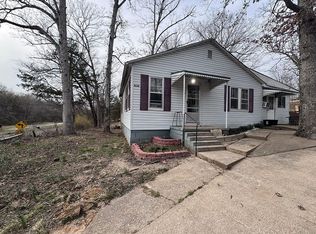 4058 Flucom Rd, De Soto, MO 63020