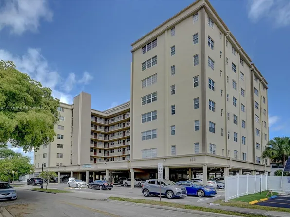 1811 Jefferson St APT 808, Hollywood, FL 33020