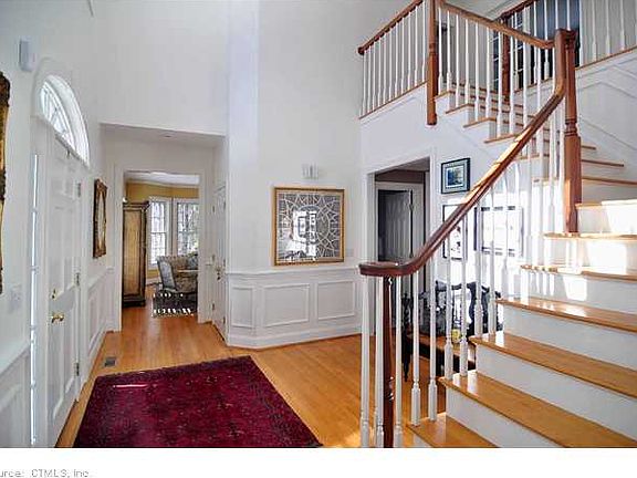 5th image of 6 Black Oak Dr