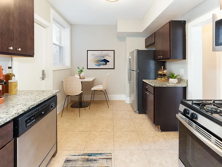 6701 N. Glenwood — Photo 34