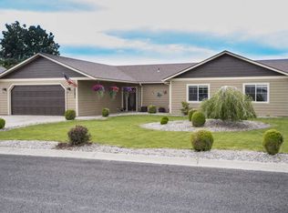 2051 N Ridgeview Dr, Post Falls, ID 83854