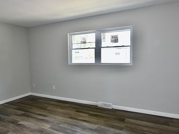 5th image of 1102 Wiltshire Rd