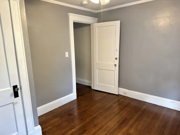 59 Rowe St, Auburndale, MA 02466