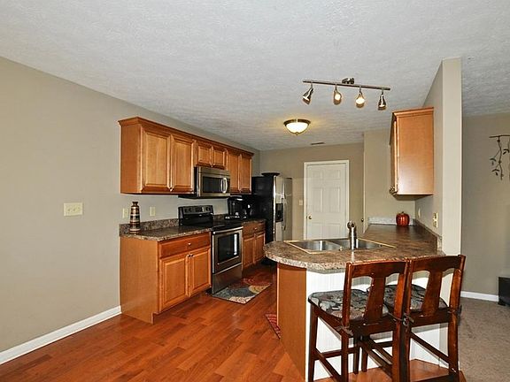 4th image of 9092 N River Chase Ln