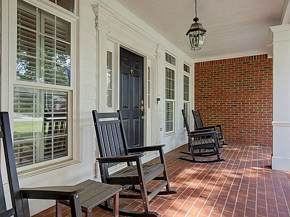 2nd image of 2104 Beacon Ct