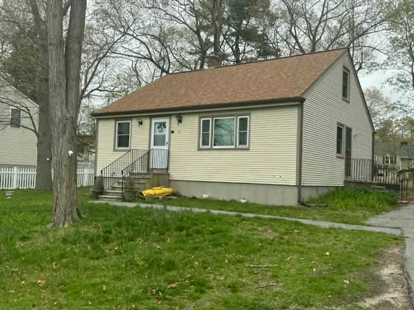 16 Assonet Blvd, Assonet, MA 02702