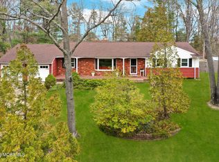 119 Sand Spring Dr, Eatontown, NJ 07724