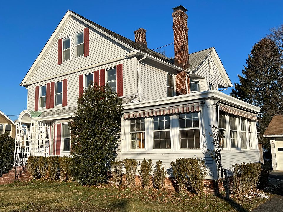 Apartment on 2nd and 3rd floor