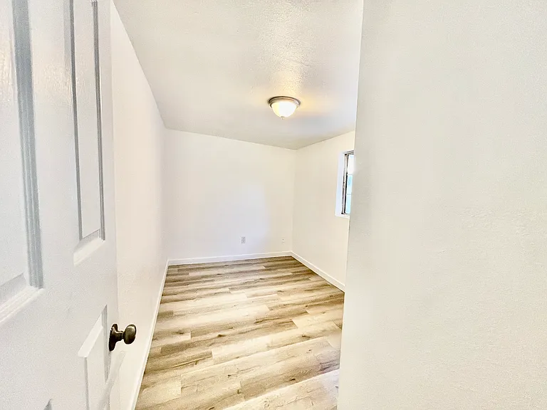 1861 Orange Ave — Photo 8