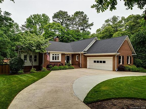 5th image of 404 Jefferson Dr