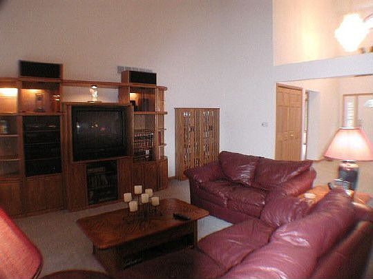 2nd image of 205 Eaglewood Pl