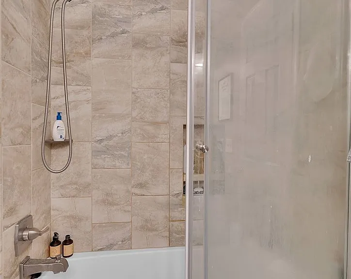200 Lakefront Blvd #303 — Photo 18