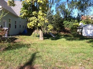 454 Upton Dr, Saint Joseph, MI 49085