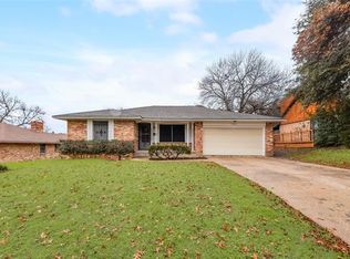 1022 Golden Trophy Dr, Dallas, TX 75232