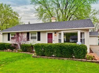 29635 N Oxford Dr, Mundelein, IL 60060