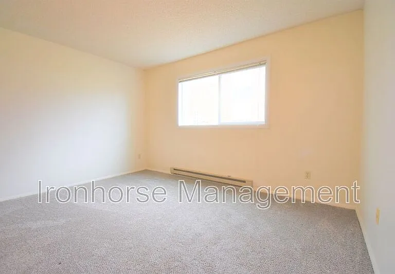 809 W Villard St #45 — Photo 9