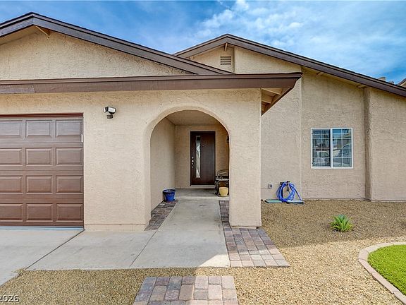 3rd image of 6841 Calella Dr