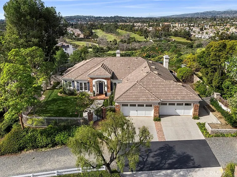 2309 Skyline Dr — Photo 31