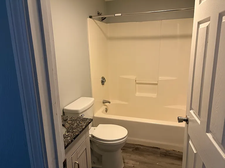 6 Milton St #2B — Photo 7
