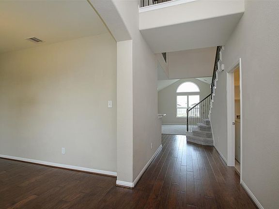 5th image of 13023 Thorn Valley Ct