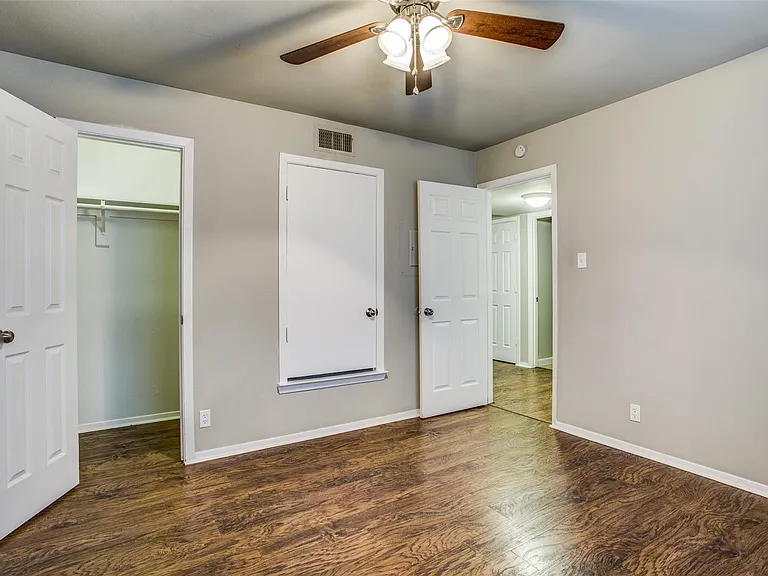 3825 Camelot St #A — Photo 30