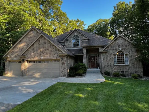 109 March Chapel Ln, Daniels, WV 25832