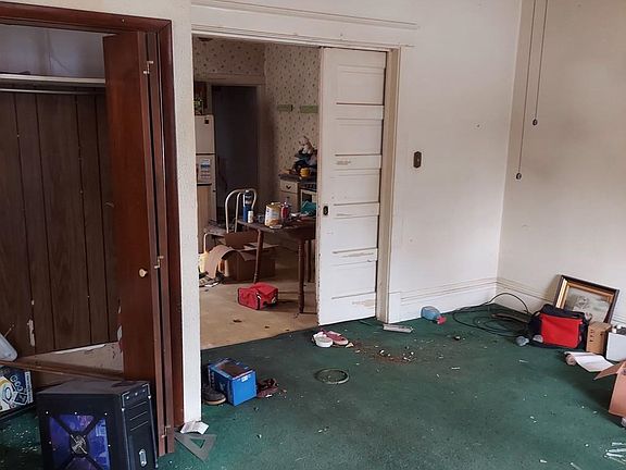 3rd image of 1102 Boyd Ave