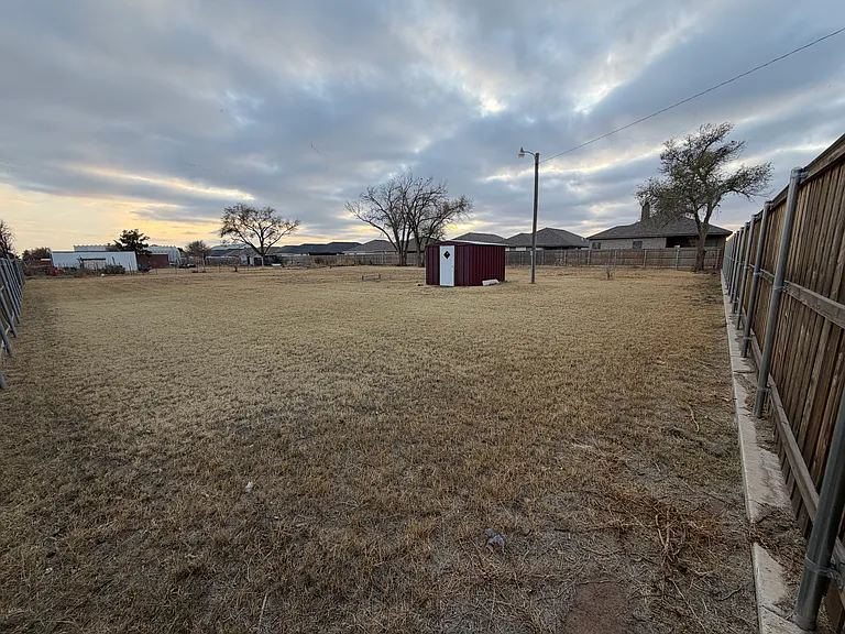 3408 Upland Ave — Photo 31