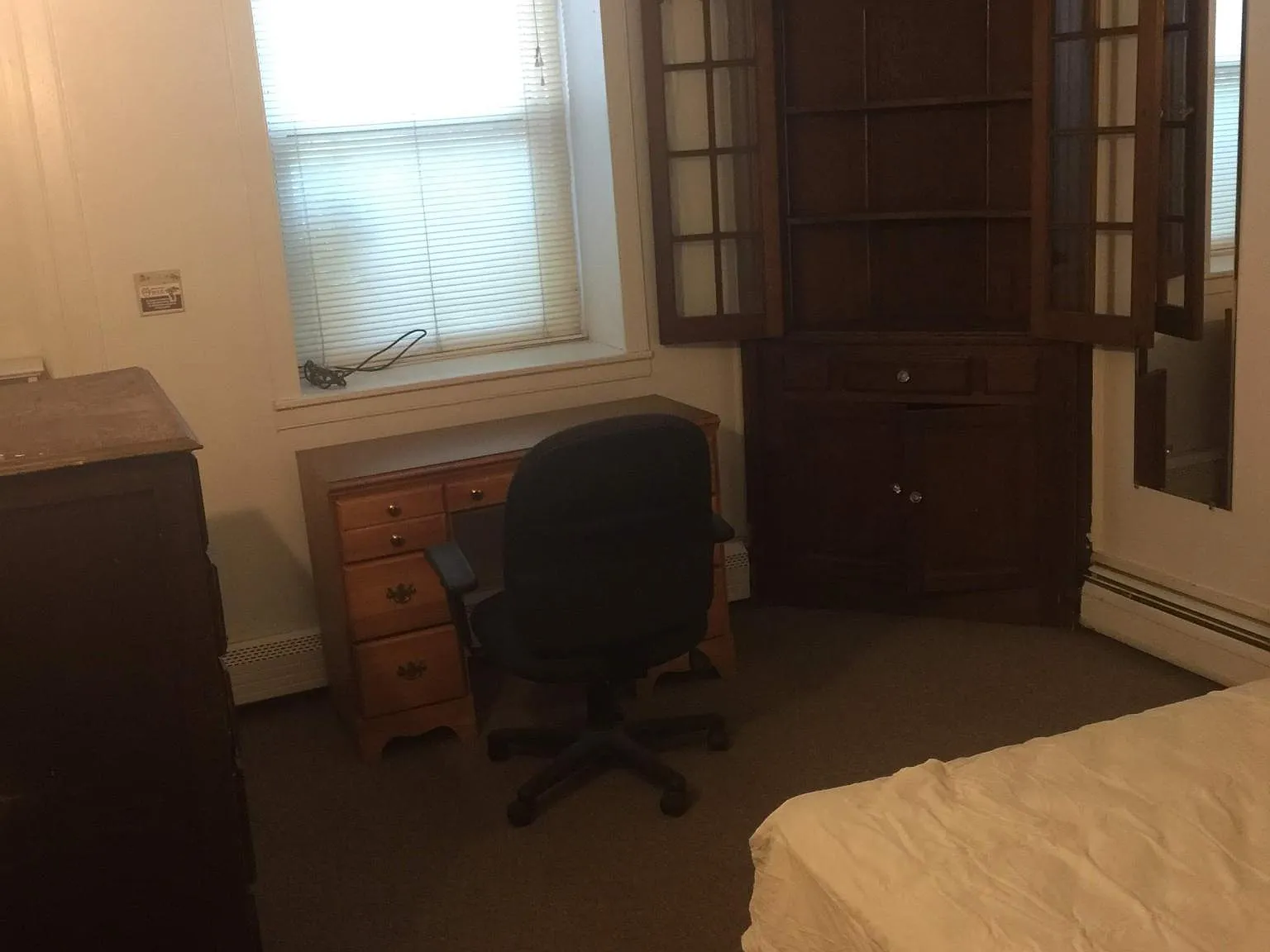 3 bed, 132 sqft, $785 — Photo 4