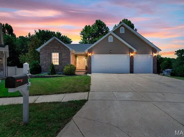 3851 Mystic Valley Dr, Imperial, MO 63052