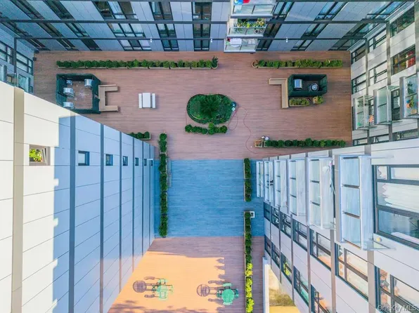 144-27 Sanford Avenue image 28 of 29