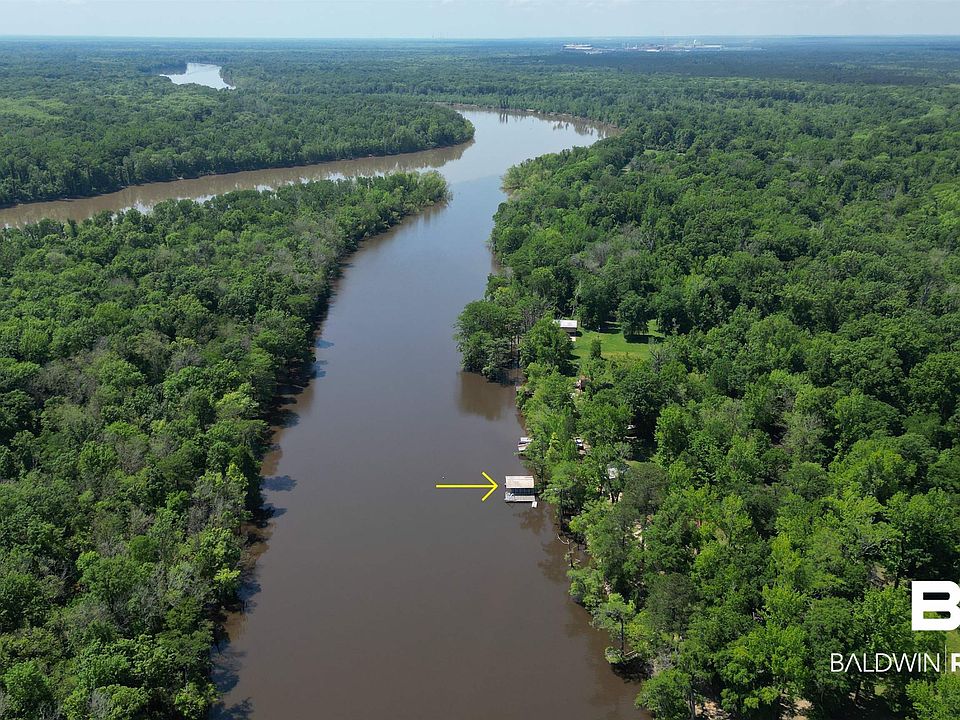1st image of 420 Lakeside Dr