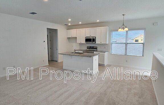 3rd image of 3151 Voyager Ave