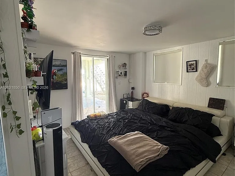 172 Valois Blvd — Photo 32