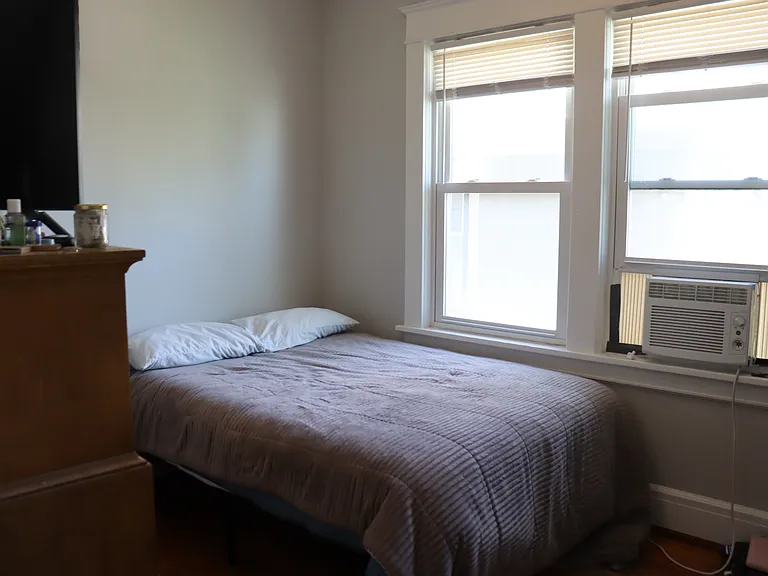 693 Linwood Ave #2 — Photo 13