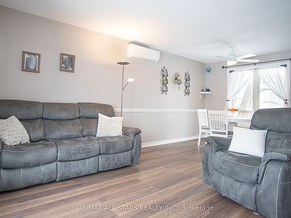 5th image of 158 Blossom Ct
