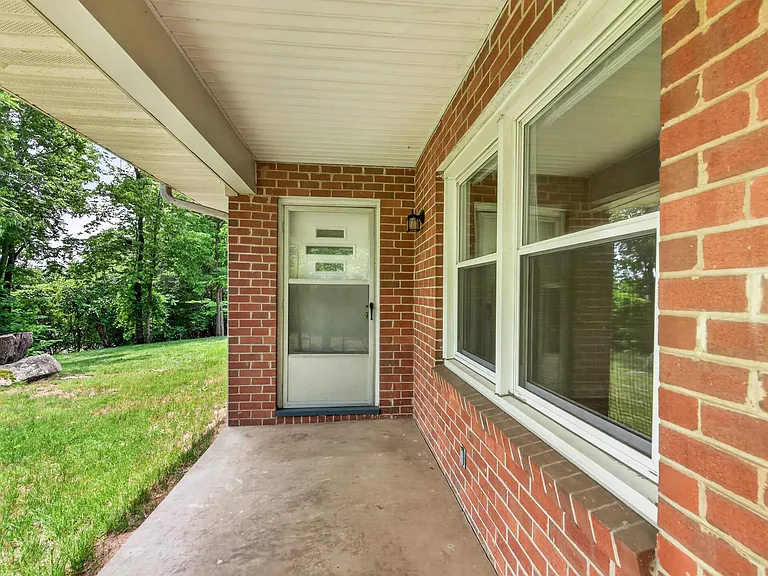 1272 Rio Rd E — Photo 20