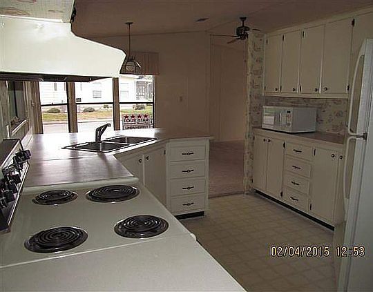 5th image of 2261 La Flor Ln