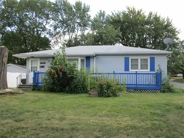 1702 Easton Ave, Waterloo, IA 50702