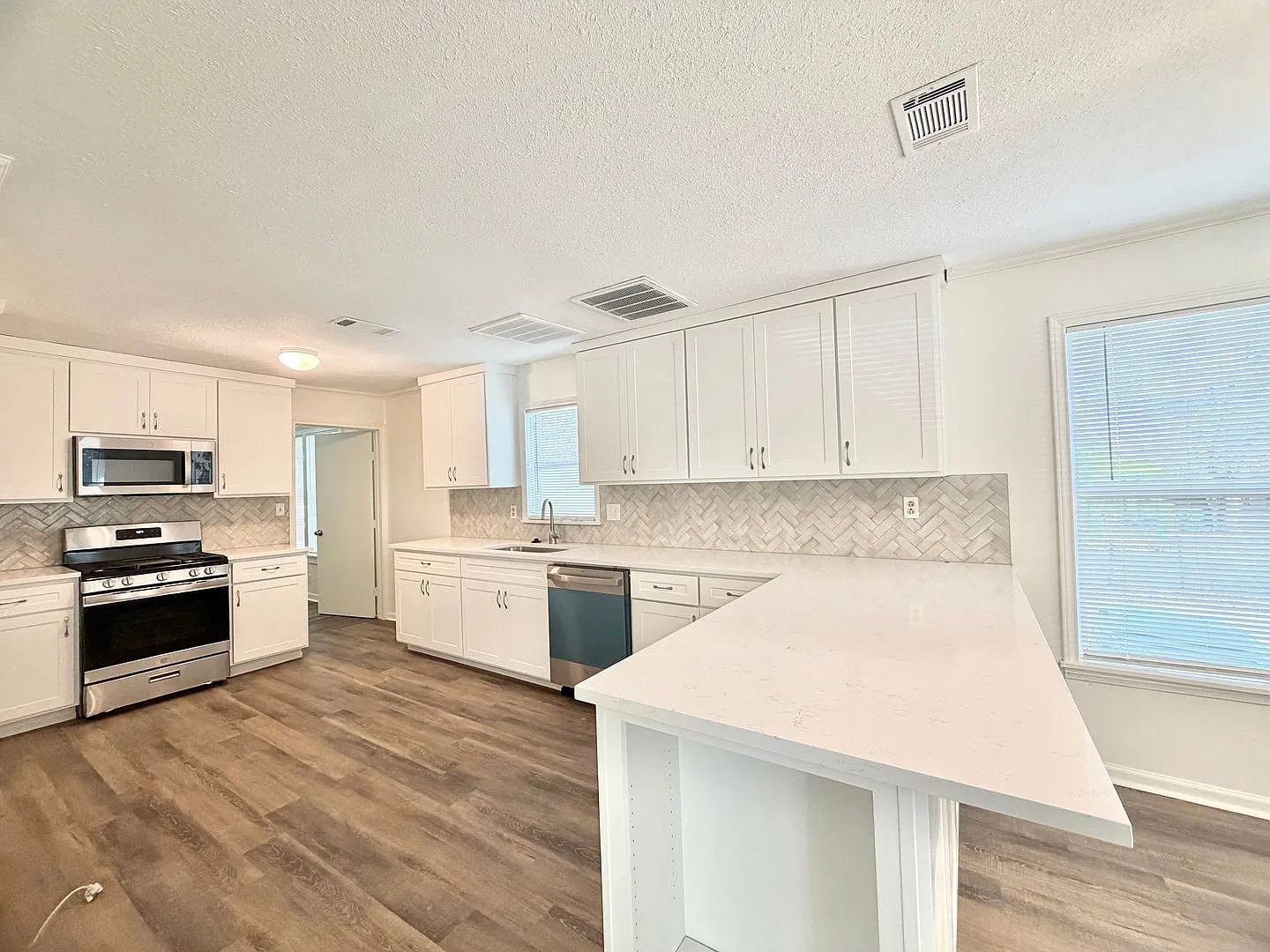 Fall in Love with This Freshly Updated Denton Gem — Photo 2