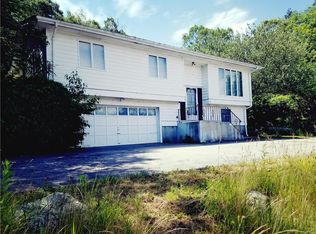 22 Scituate Ave, Johnston, RI 02919