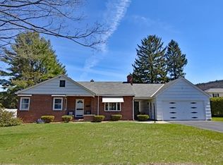 133 Parsons St, Easthampton, MA 01027