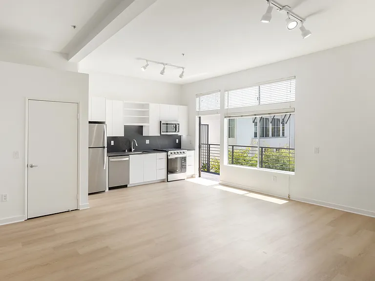 Lofts at Noho Commons — Photo 15